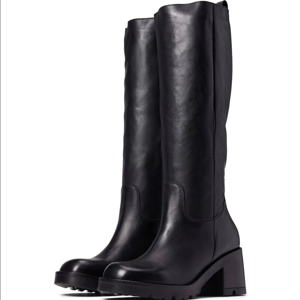 Steve Madden Black Gyrate Boots